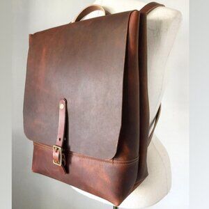 MAYCOMB MERCANTILE Distressed Leather Nellie Convertible Backpack Bag Brown Rust